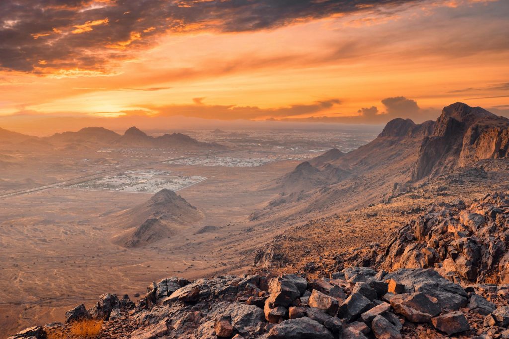 Navigating the Landscape of Personal Loans in Saudi Arabia: A Comparative Analysis of Leading Banks - Empréstimo